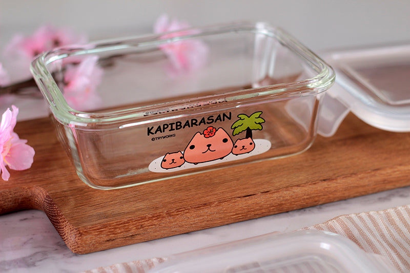 日本【水豚君KAPIBARASAN】 長形玻璃保鮮盒570ML－採菇趣